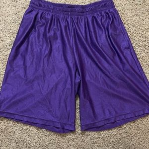 M 32-34 Starter purple shorts